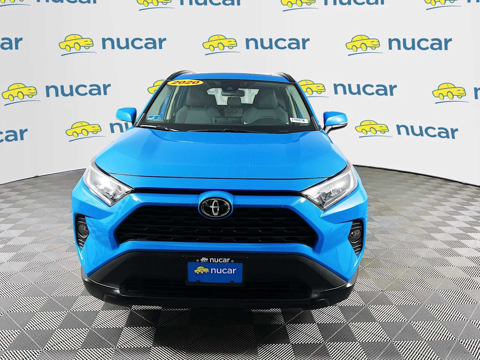 2020 Toyota RAV4 XLE - Photo 2