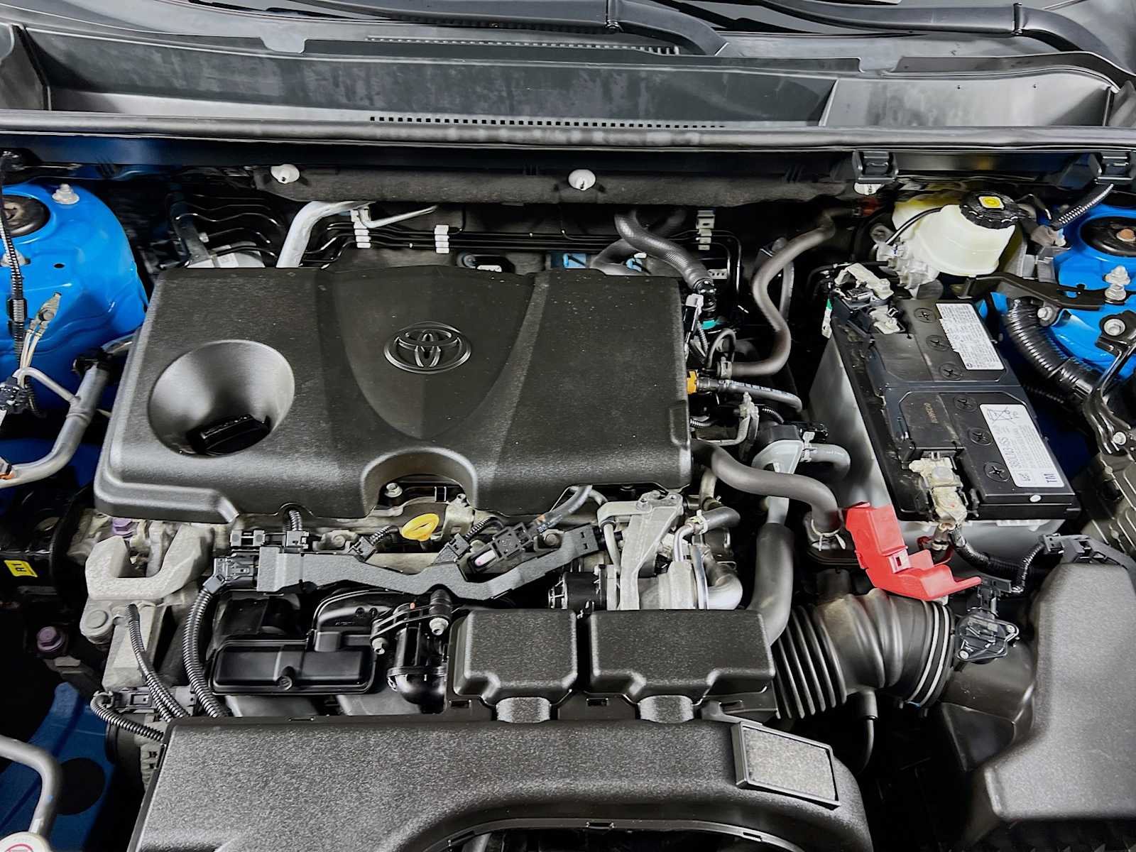 2020 Toyota RAV4 XLE - Photo 29