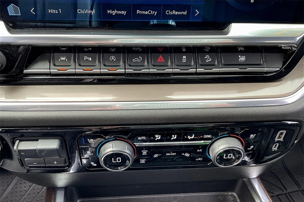 2022 Chevrolet Silverado 1500 High Country - Photo 26