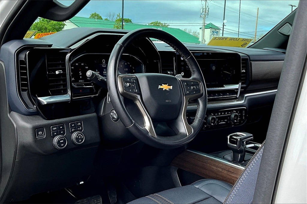 2022 Chevrolet Silverado 1500 High Country - Photo 8