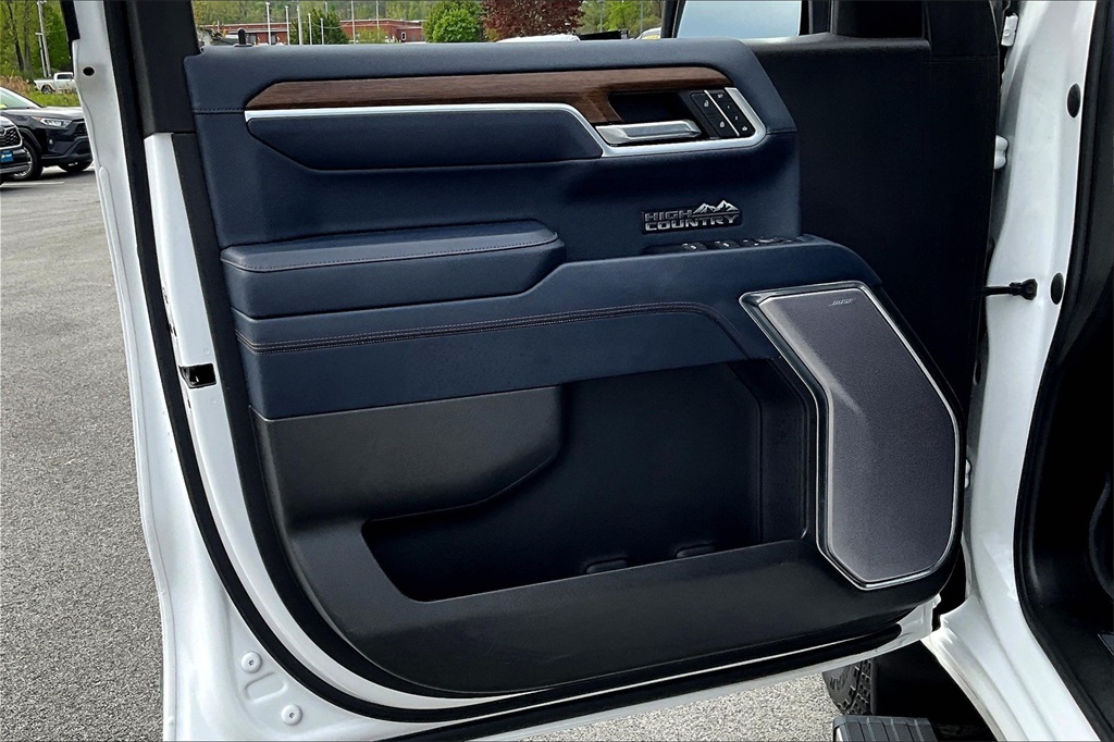 2022 Chevrolet Silverado 1500 High Country - Photo 9