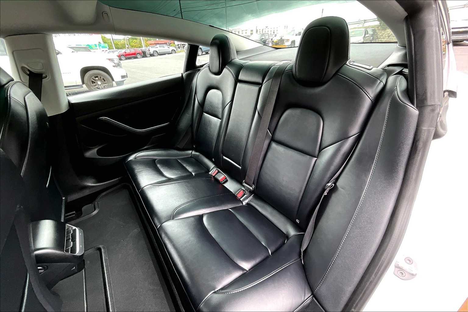 2023 Tesla Model 3  - Photo 15