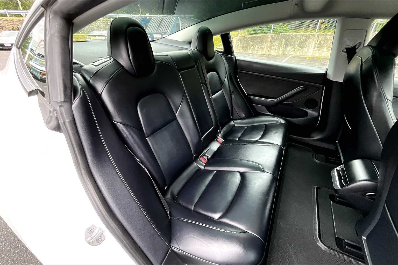 2023 Tesla Model 3  - Photo 16