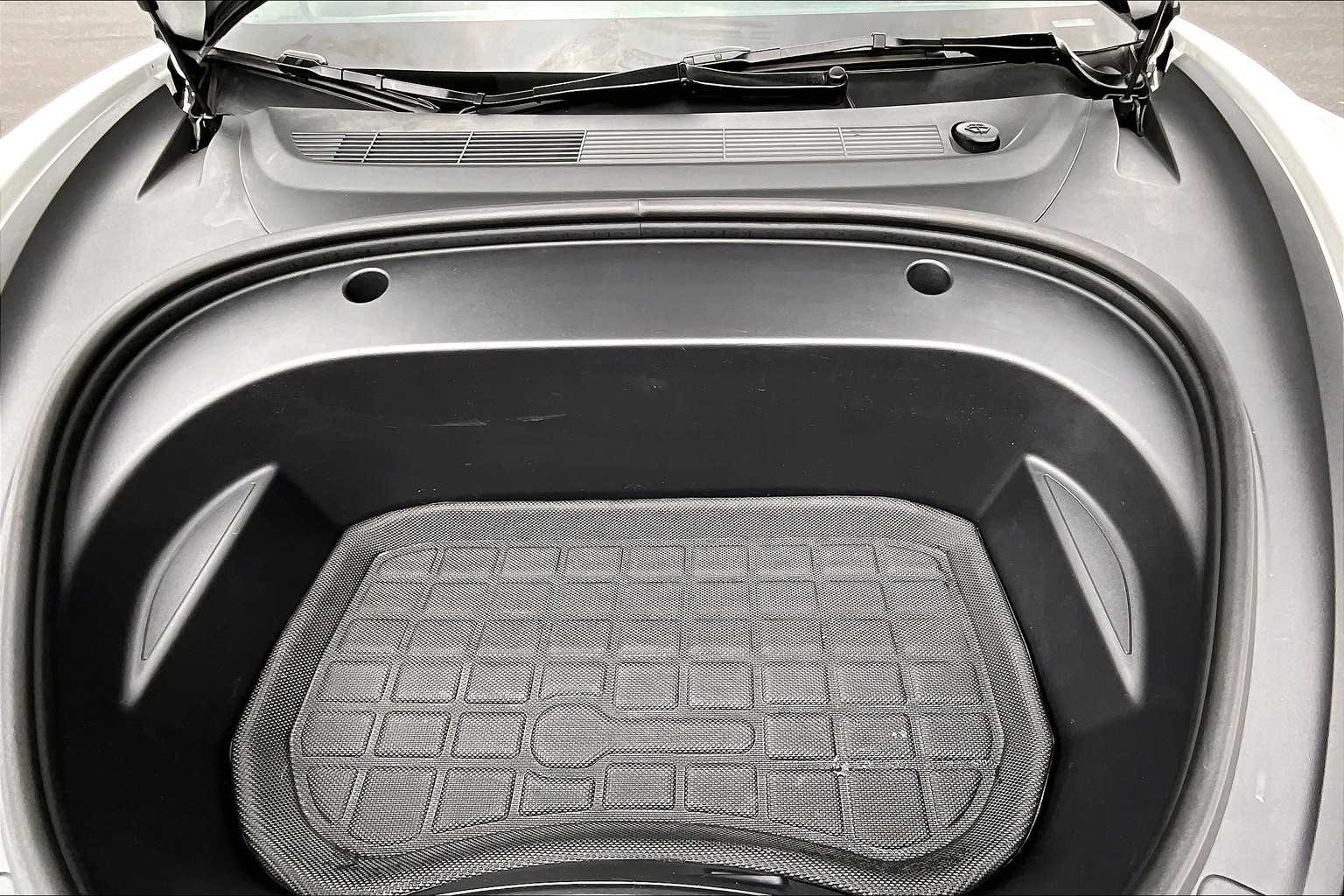 2023 Tesla Model 3  - Photo 30