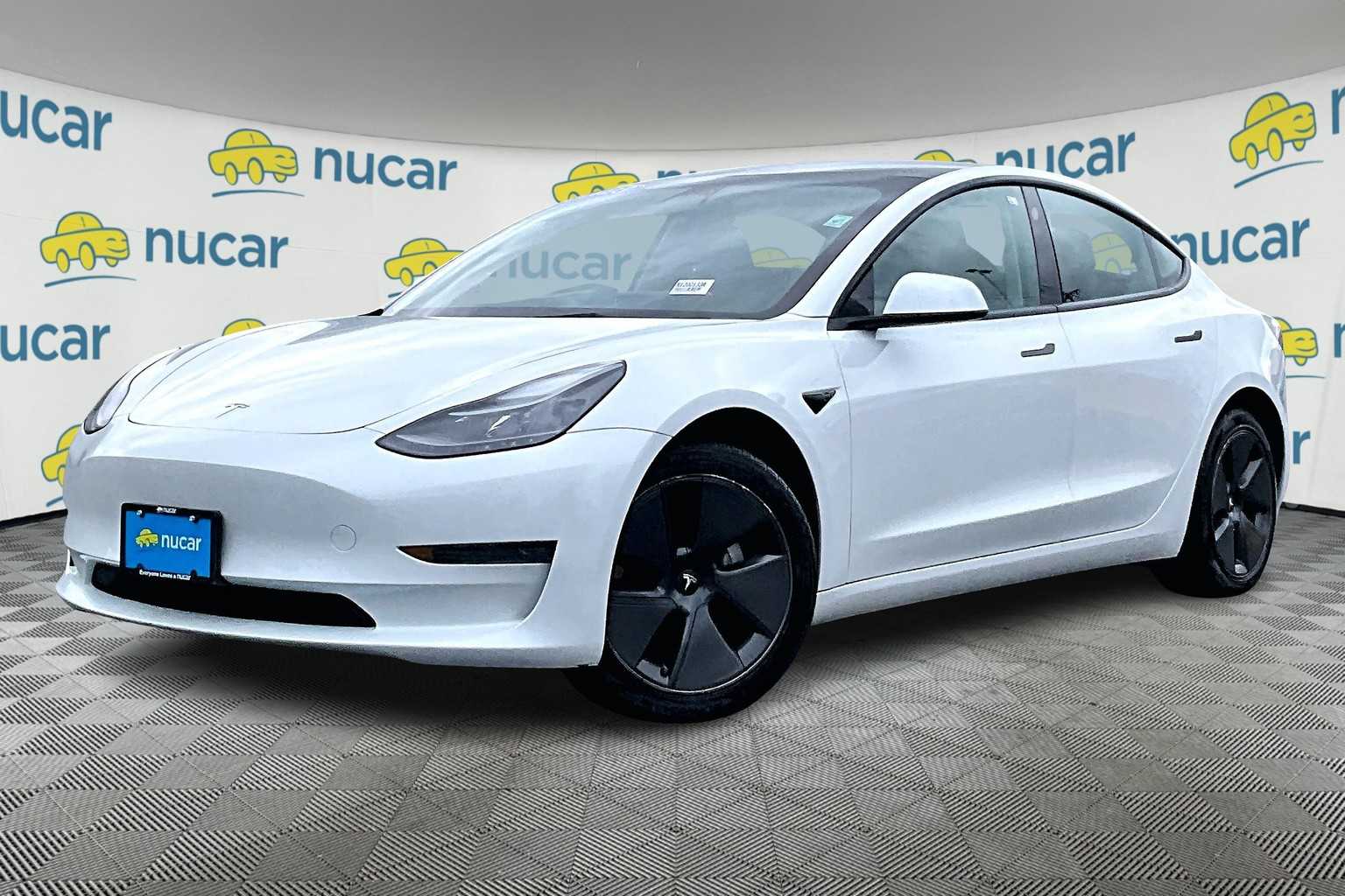 2023 Tesla Model 3  - Photo 3