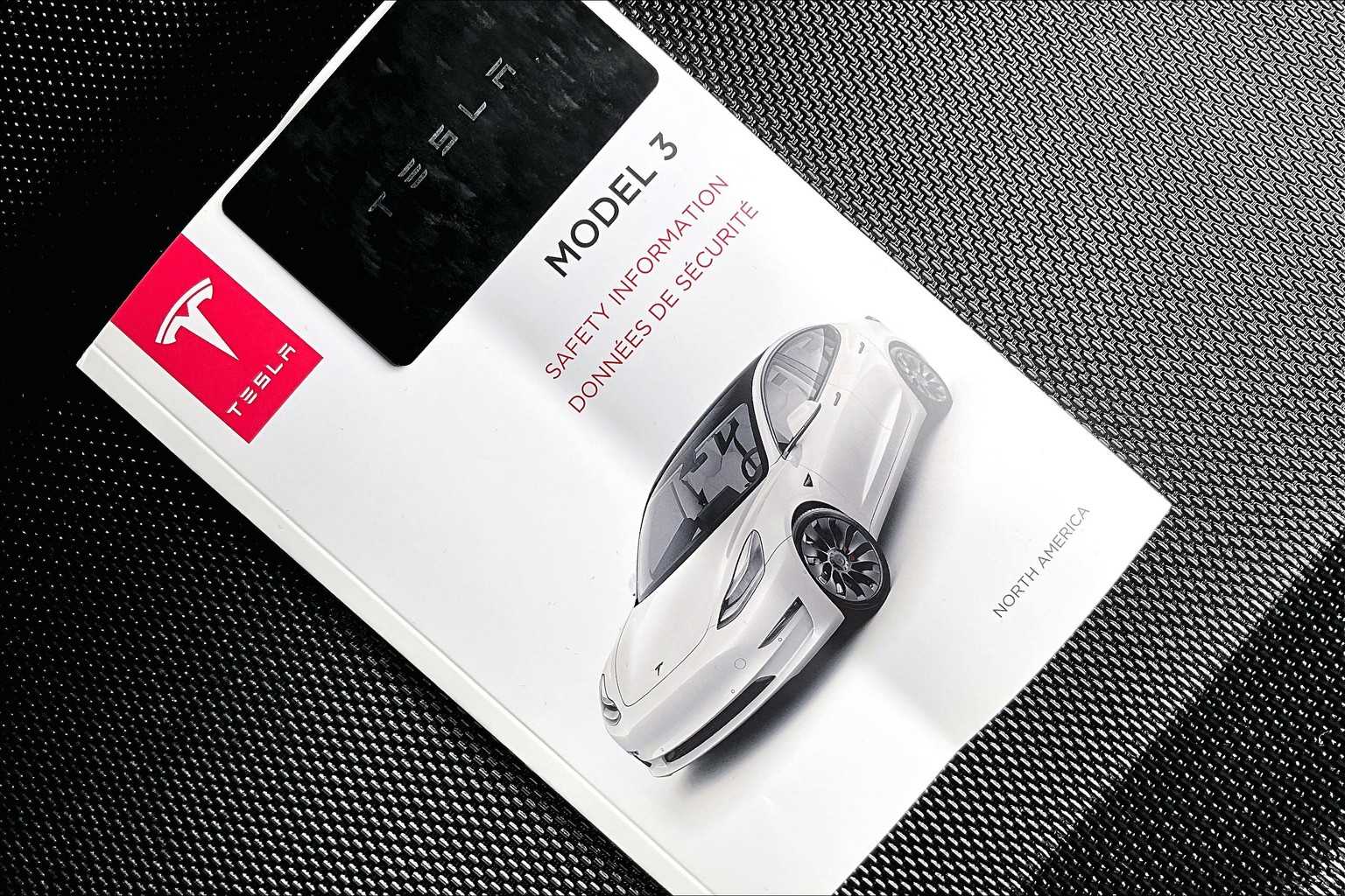 2023 Tesla Model 3  - Photo 31