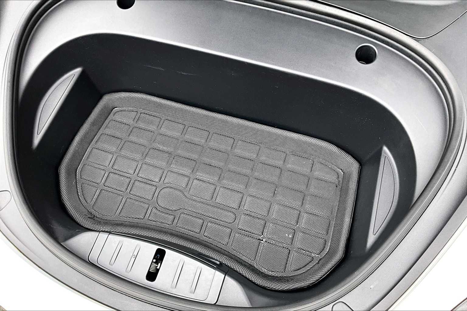 2023 Tesla Model 3  - Photo 35