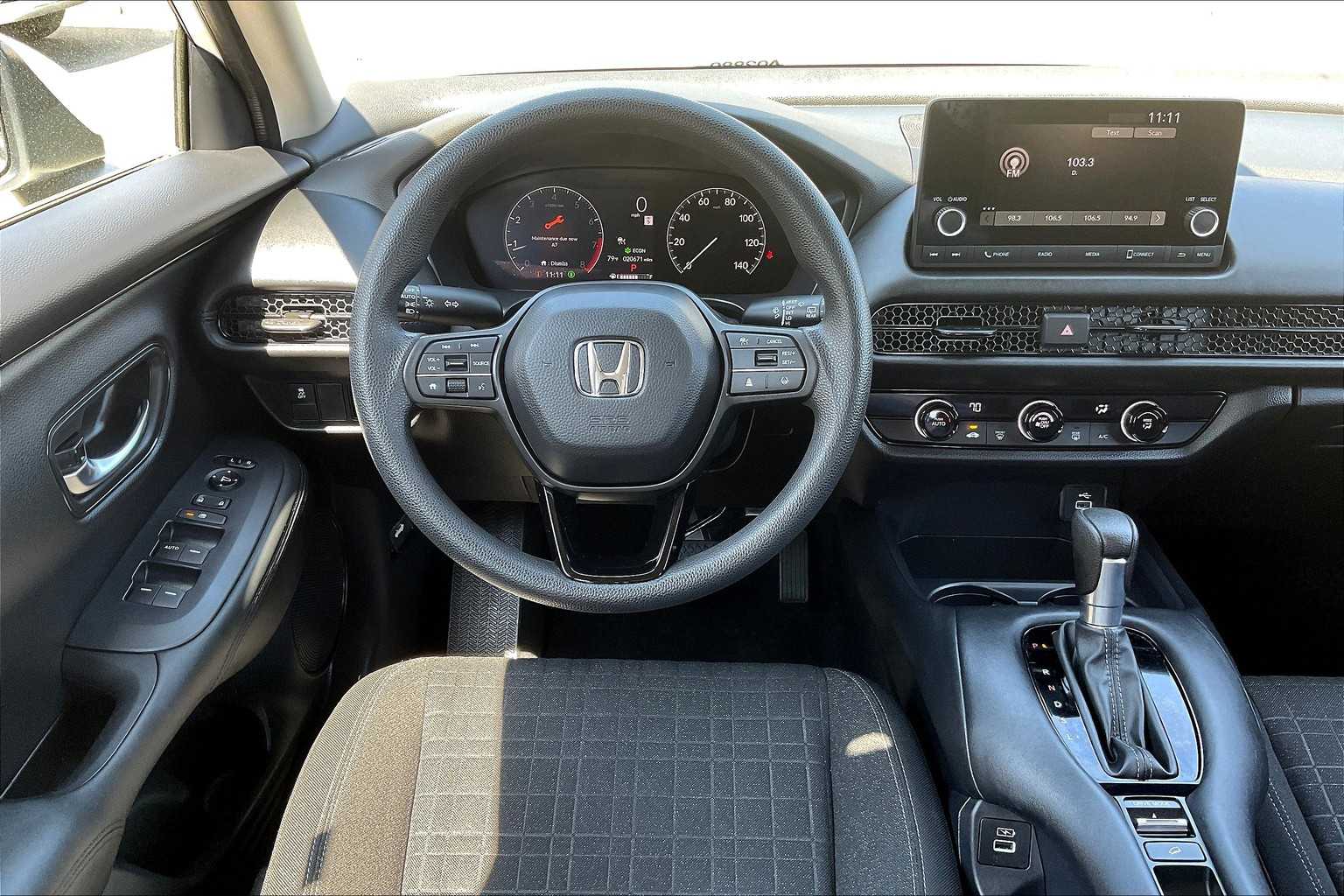 2023 Honda HR-V LX - Photo 17
