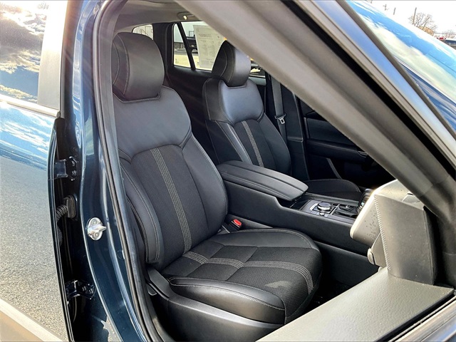 2025 Mazda CX-50 2.5 S Premium Package - Photo 11