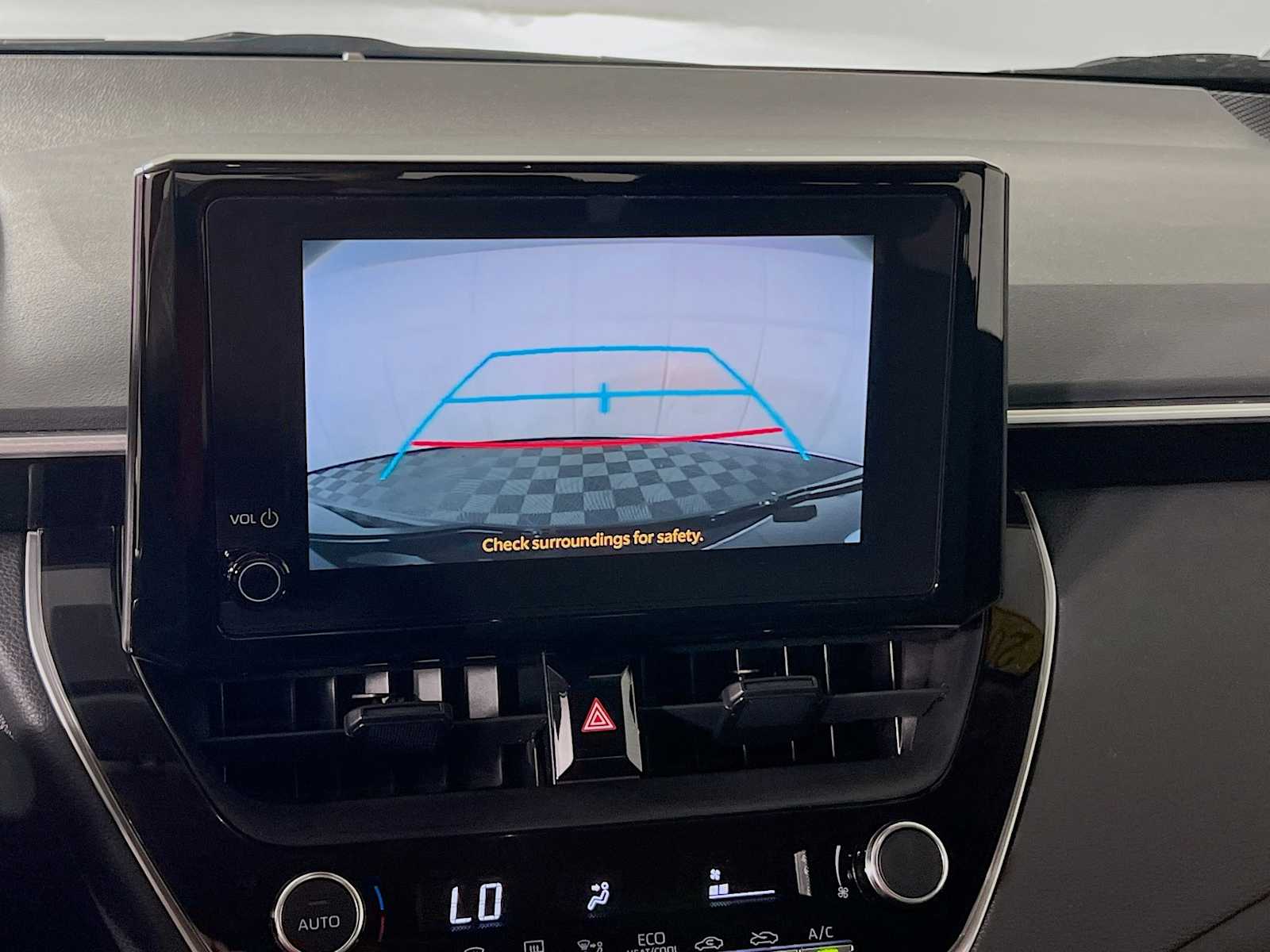 2024 Toyota Corolla LE - Photo 13