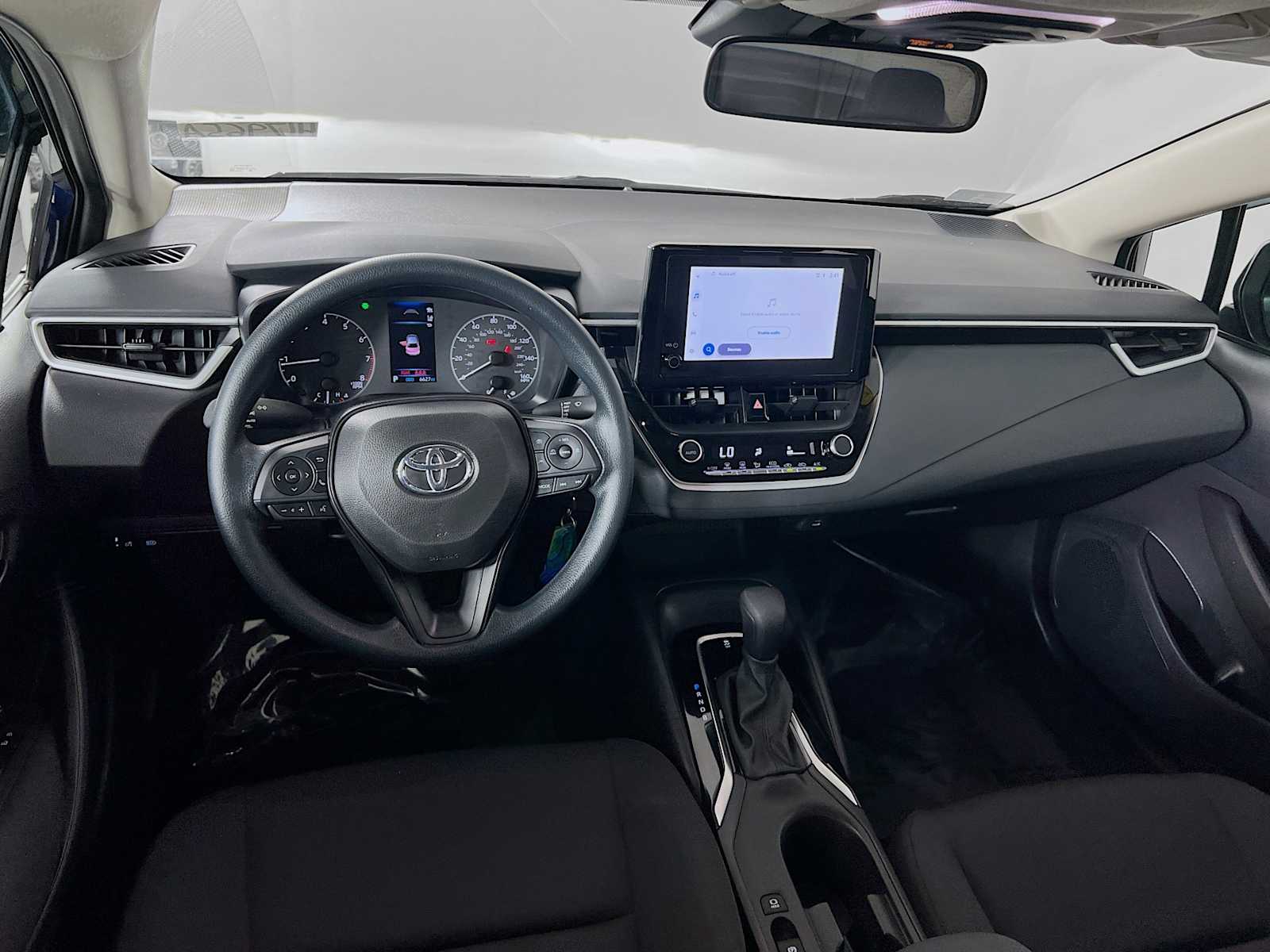 2024 Toyota Corolla LE - Photo 21