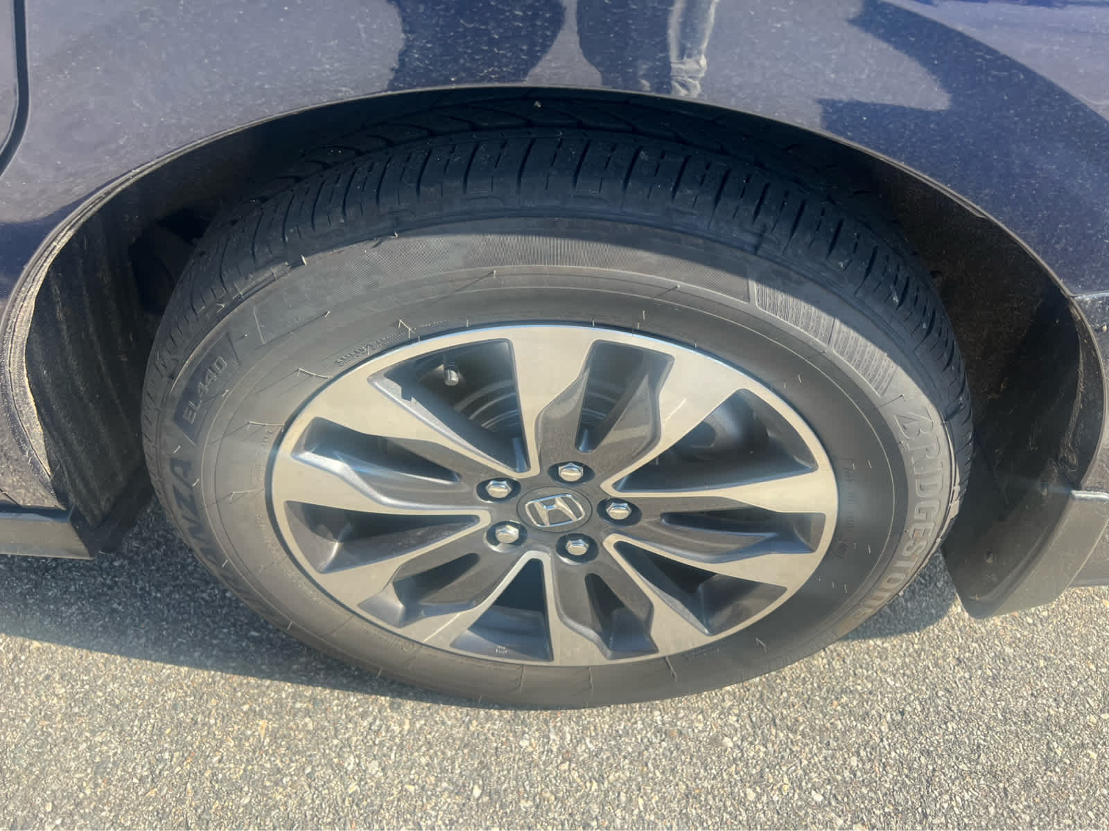 2024 Honda Odyssey EX-L - Photo 12