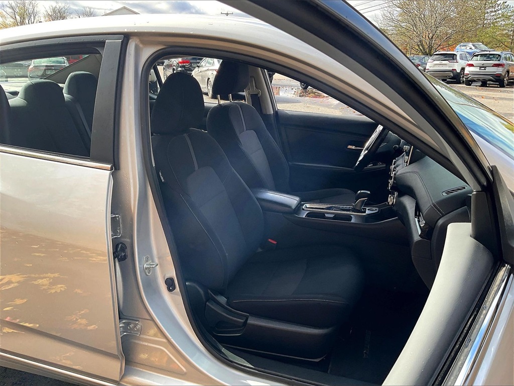 2022 Nissan Sentra SV - Photo 11