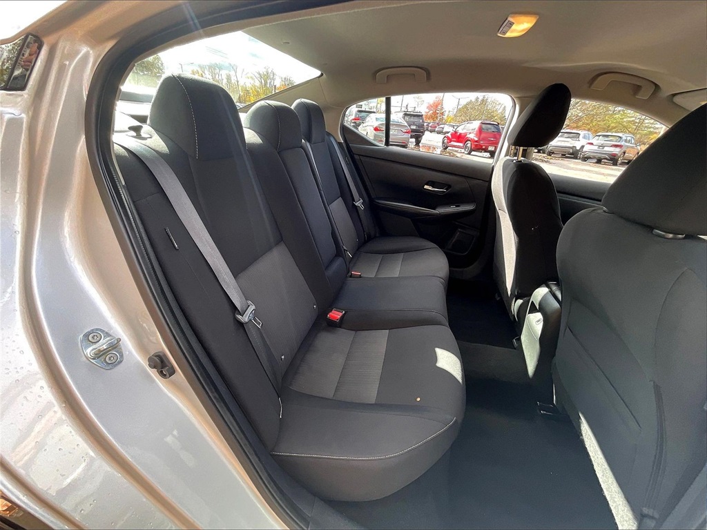 2022 Nissan Sentra SV - Photo 18