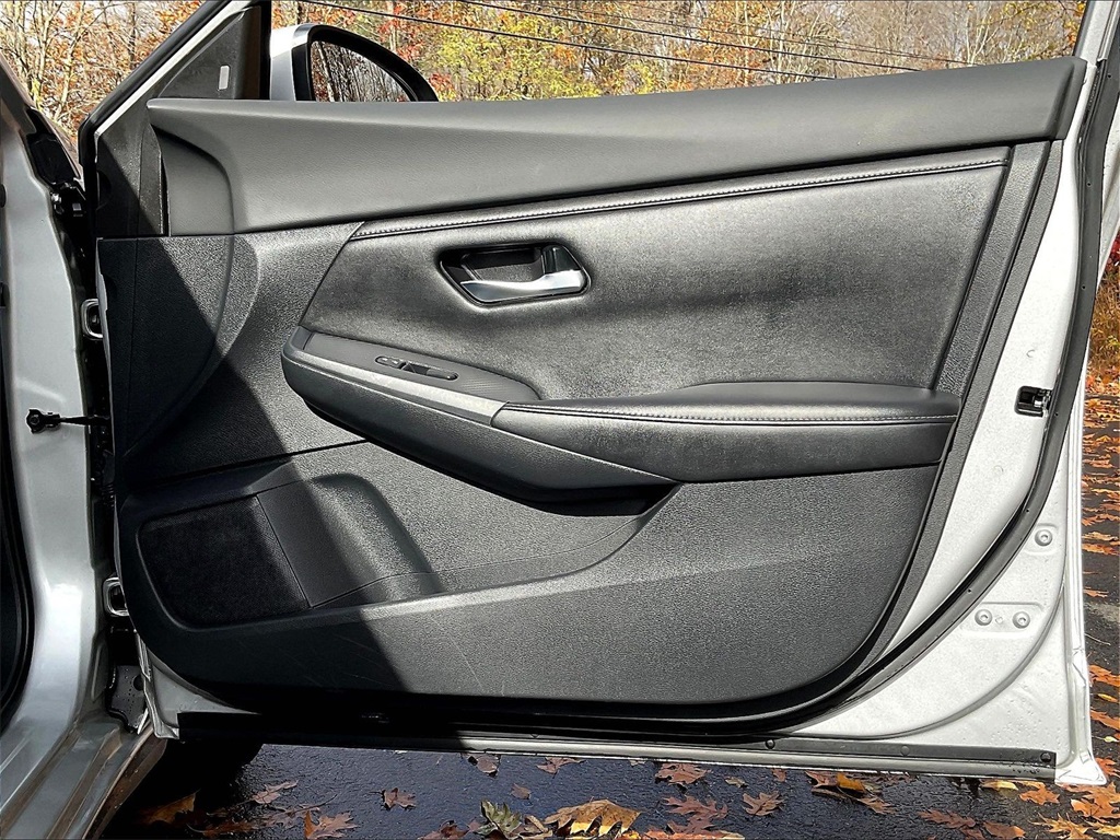 2022 Nissan Sentra SV - Photo 25