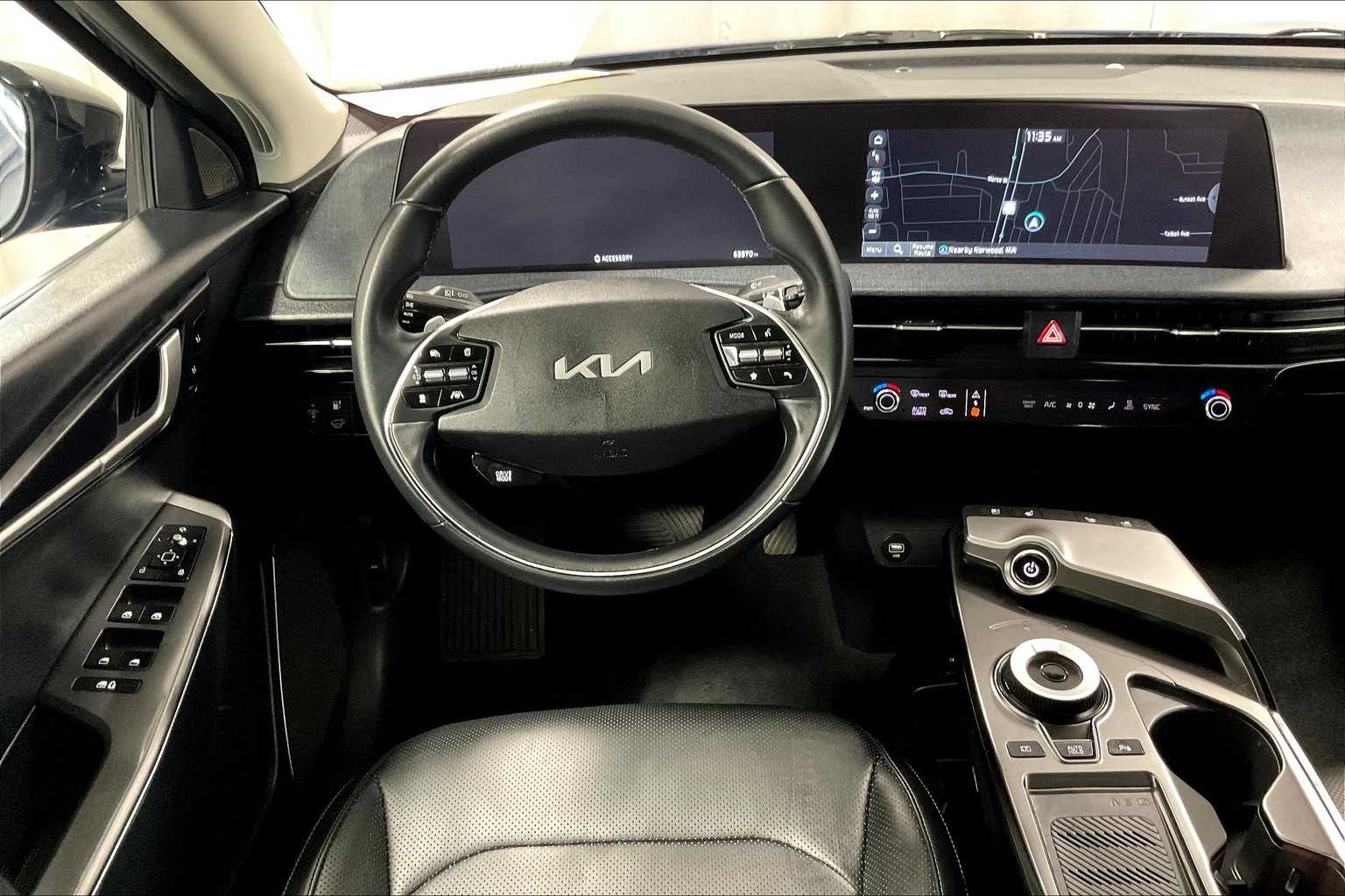 2024 Kia EV6 Wind - Photo 17