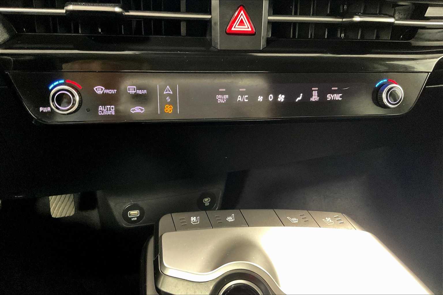 2024 Kia EV6 Wind - Photo 25