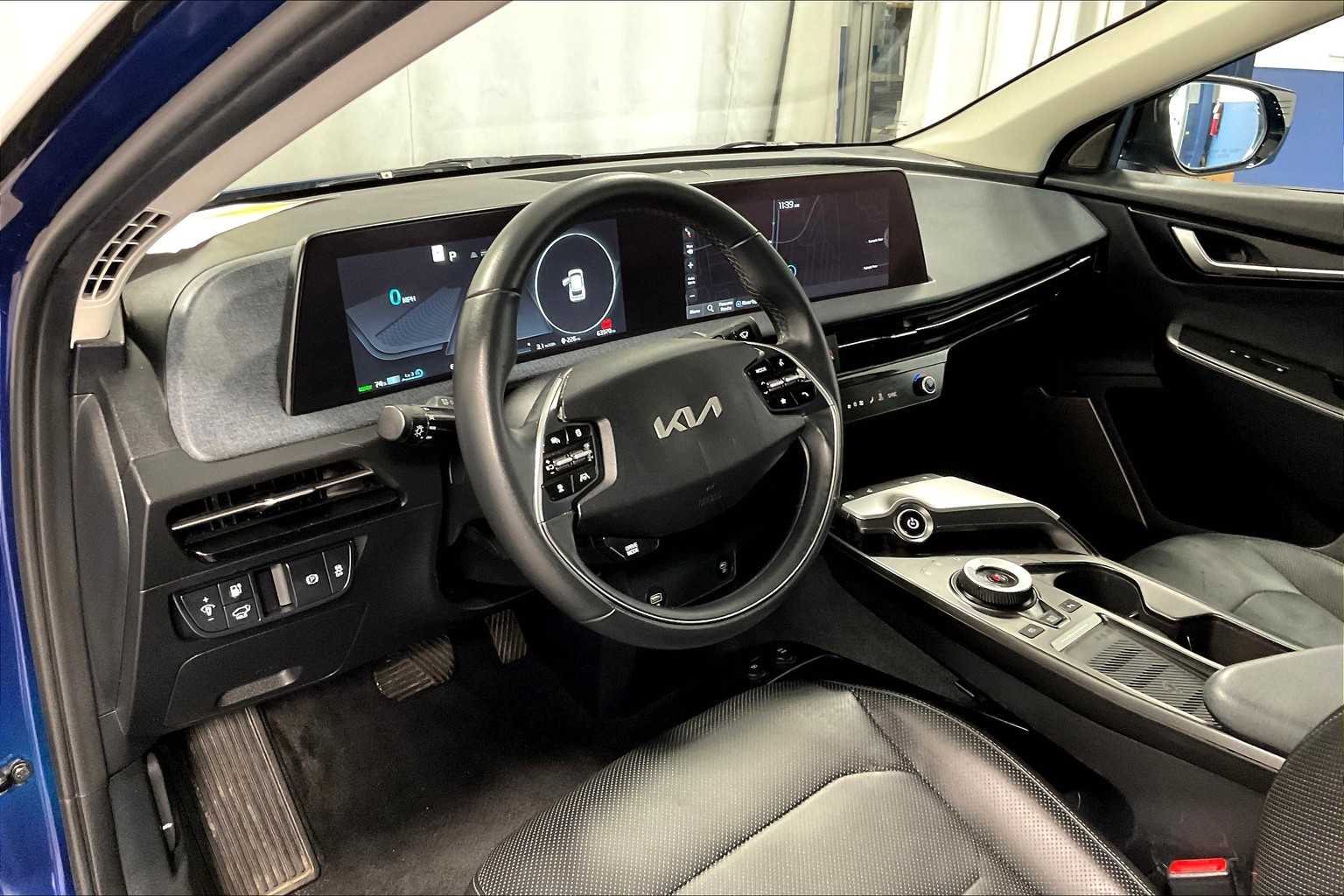 2024 Kia EV6 Wind - Photo 8