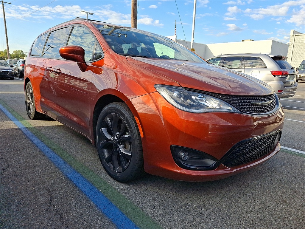 2018 Chrysler Pacifica Touring Plus