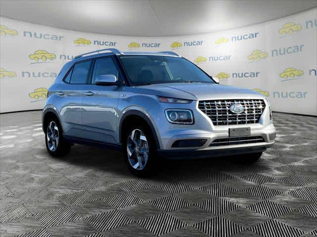 2025 Hyundai Venue SEL - Photo 12
