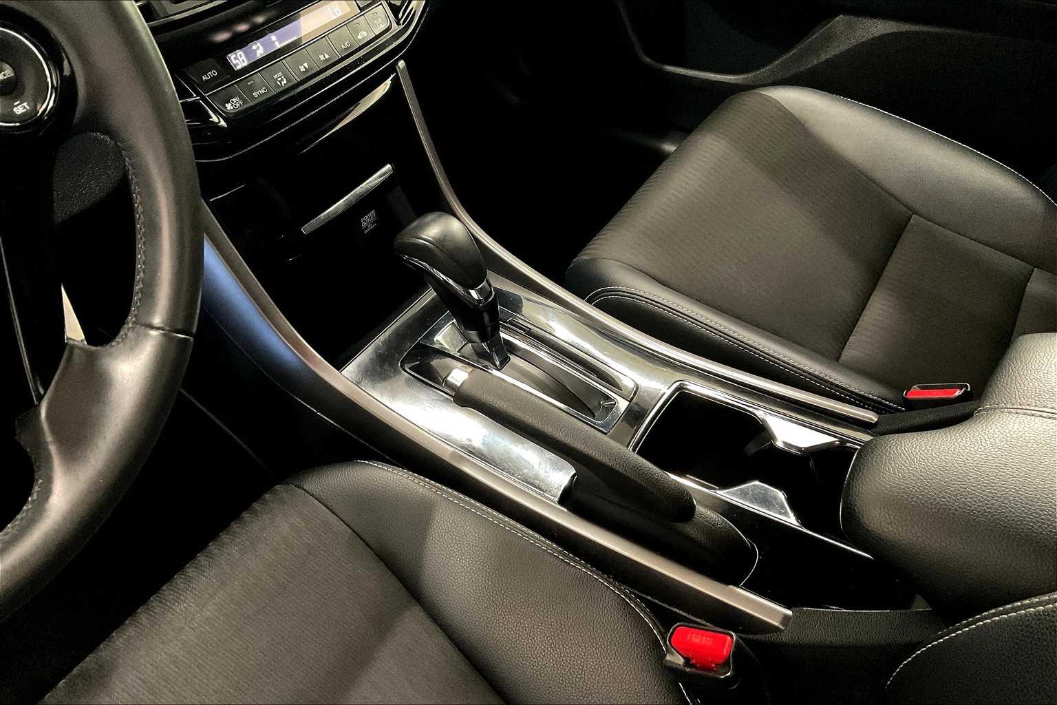 2017 Honda Accord Sport - Photo 20