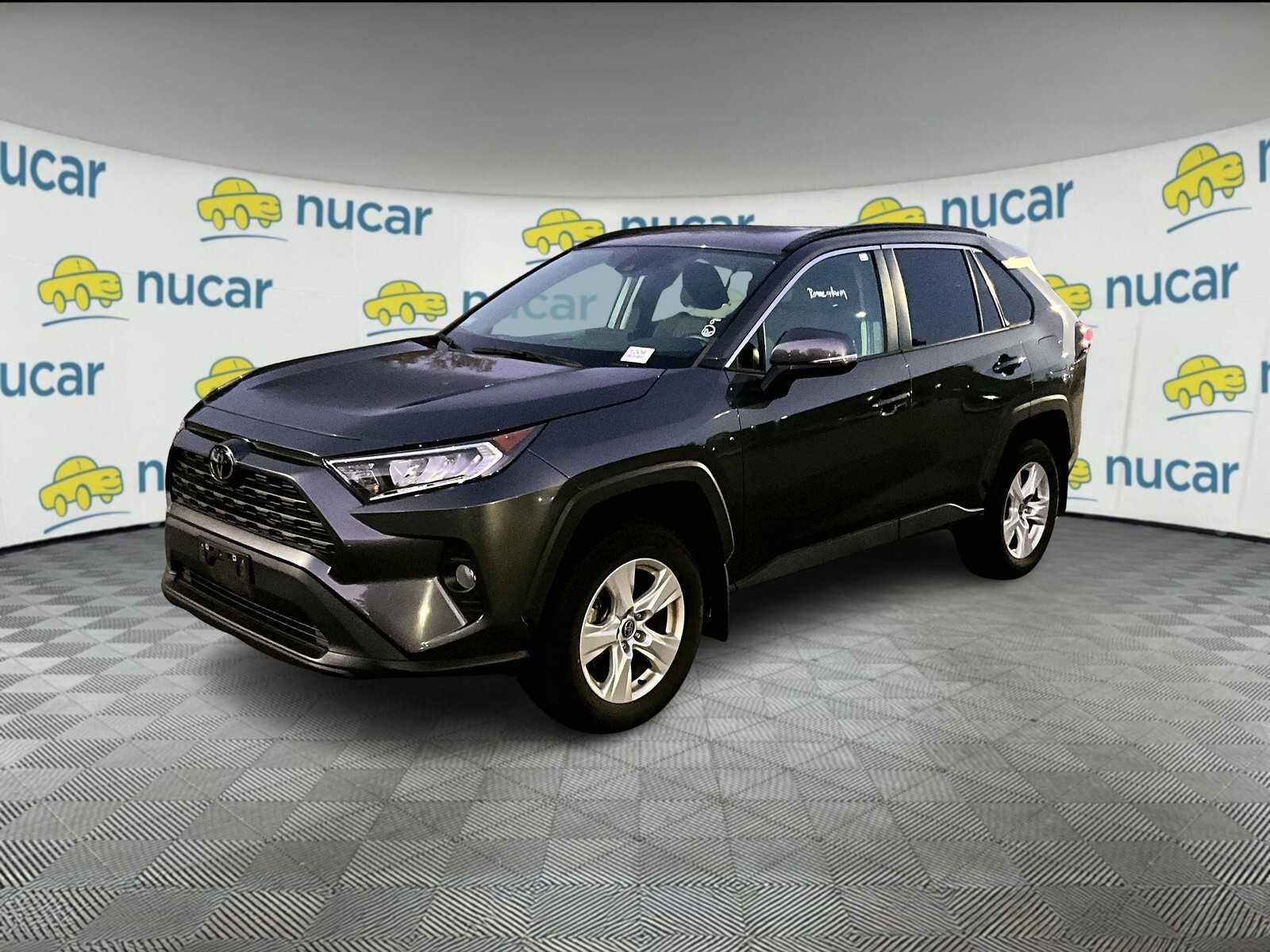 2021 Toyota RAV4 XLE - Photo 2