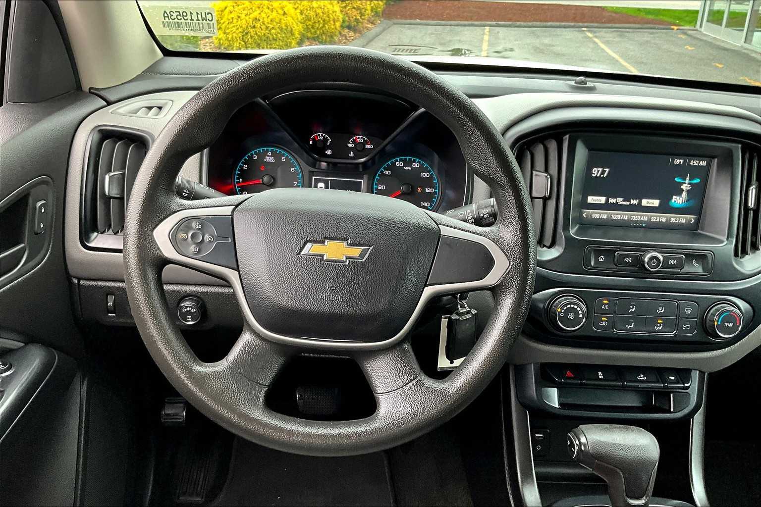 2017 Chevrolet Colorado 4WD WT - Photo 17