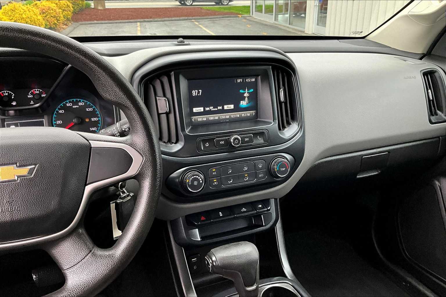 2017 Chevrolet Colorado 4WD WT - Photo 18