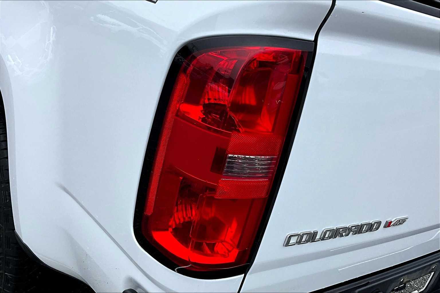 2017 Chevrolet Colorado 4WD WT - Photo 33