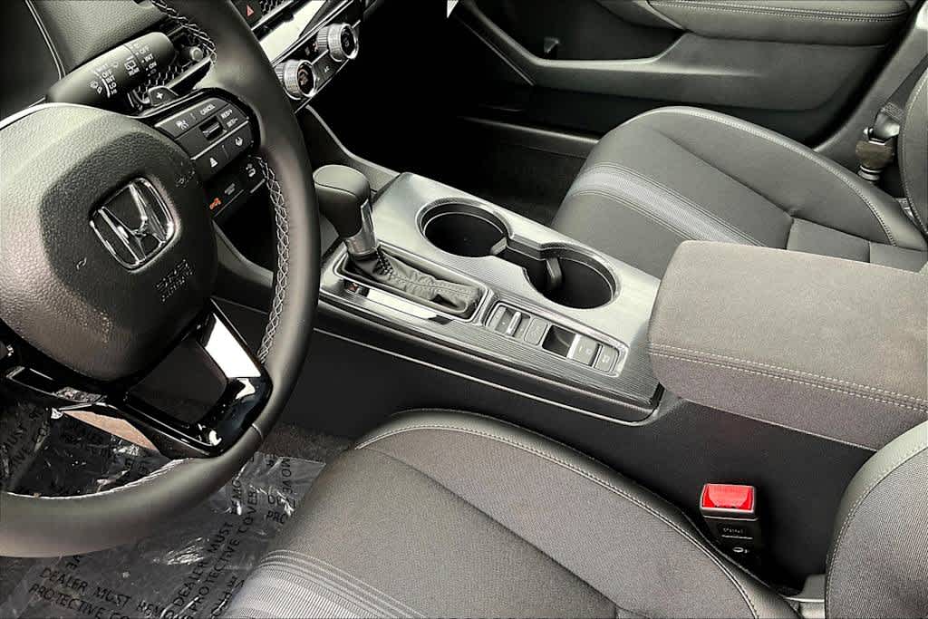 2025 Honda Civic Hatchback Sport - Photo 13