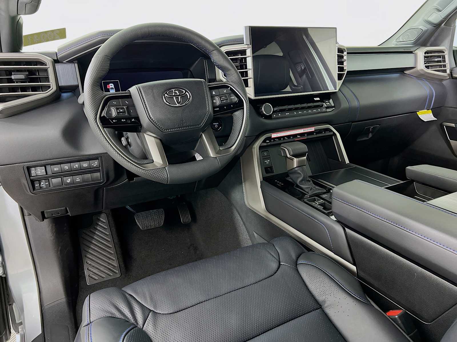 2026 Toyota Tundra Platinum Hybrid - Photo 6