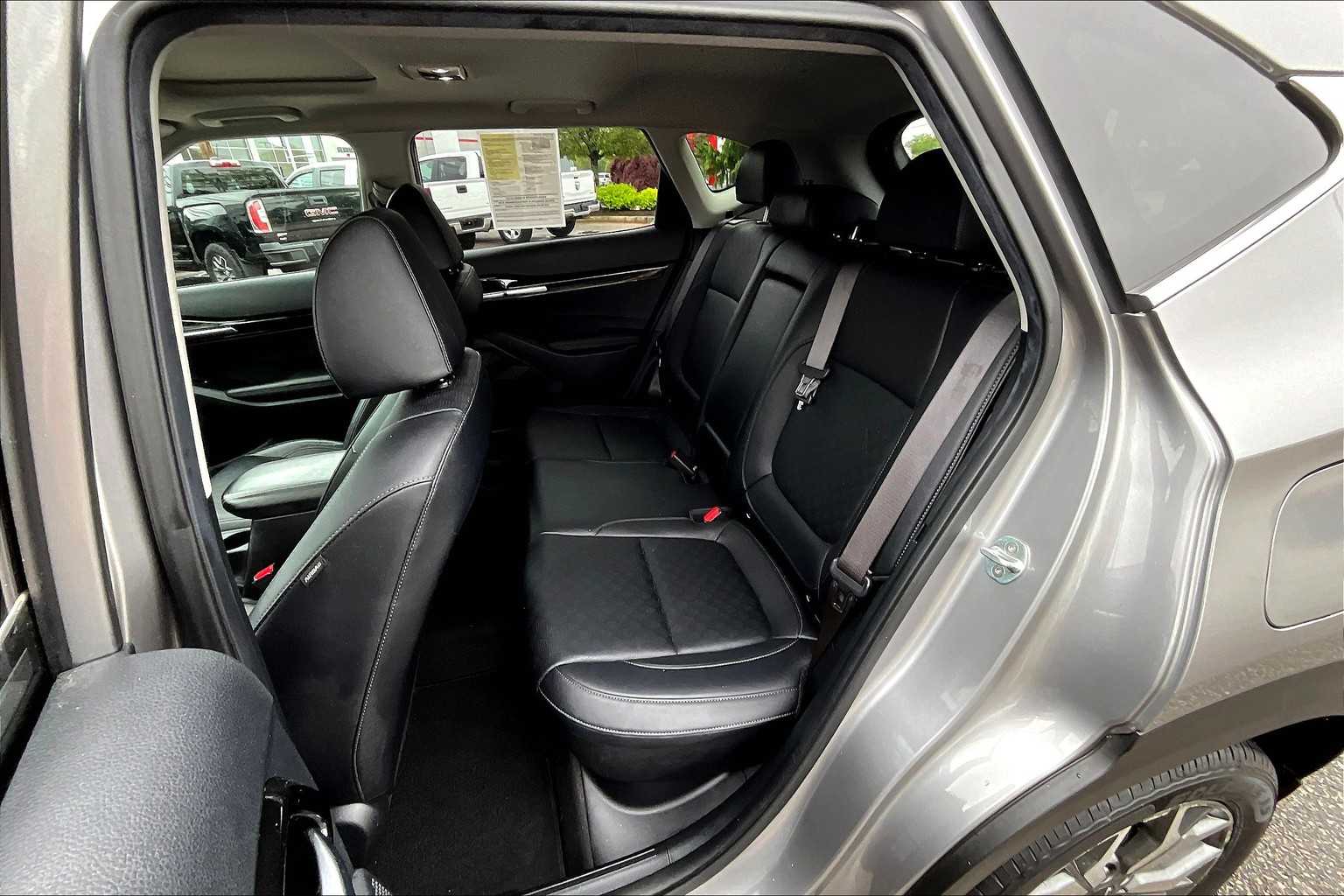 2022 Kia Seltos EX - Photo 15