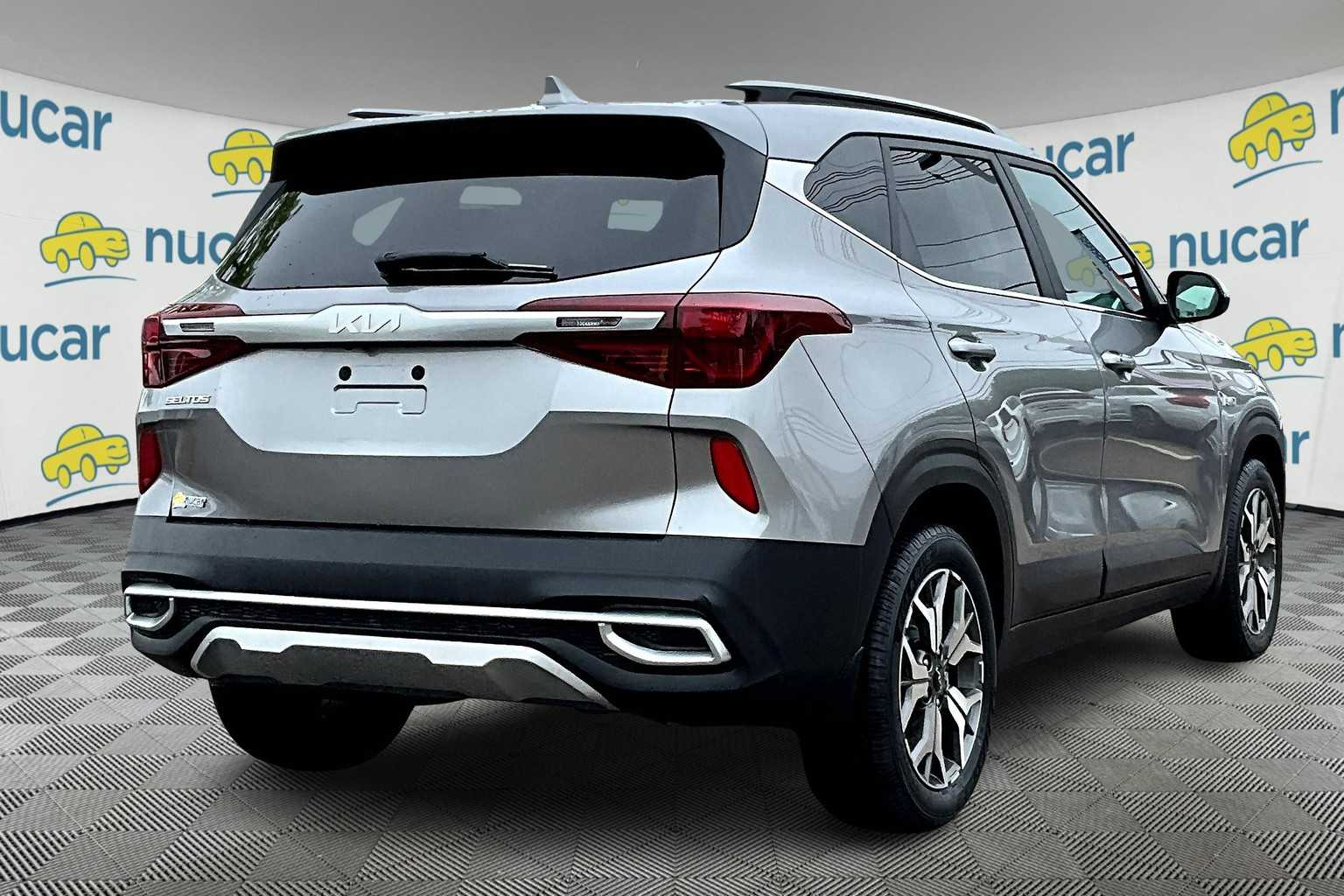 2022 Kia Seltos EX - Photo 6