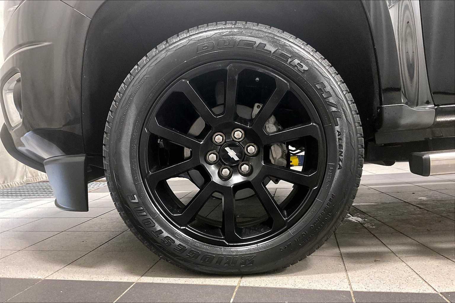 2020 Chevrolet Colorado 4WD LT - Photo 7