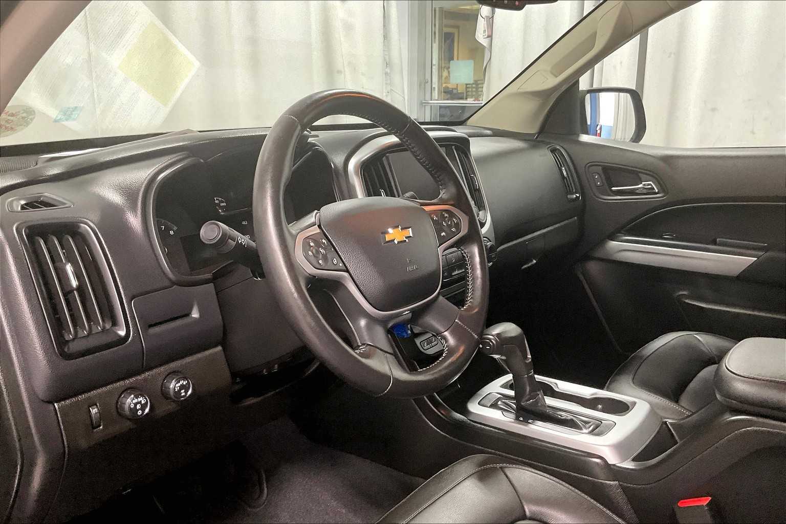 2020 Chevrolet Colorado 4WD LT - Photo 8