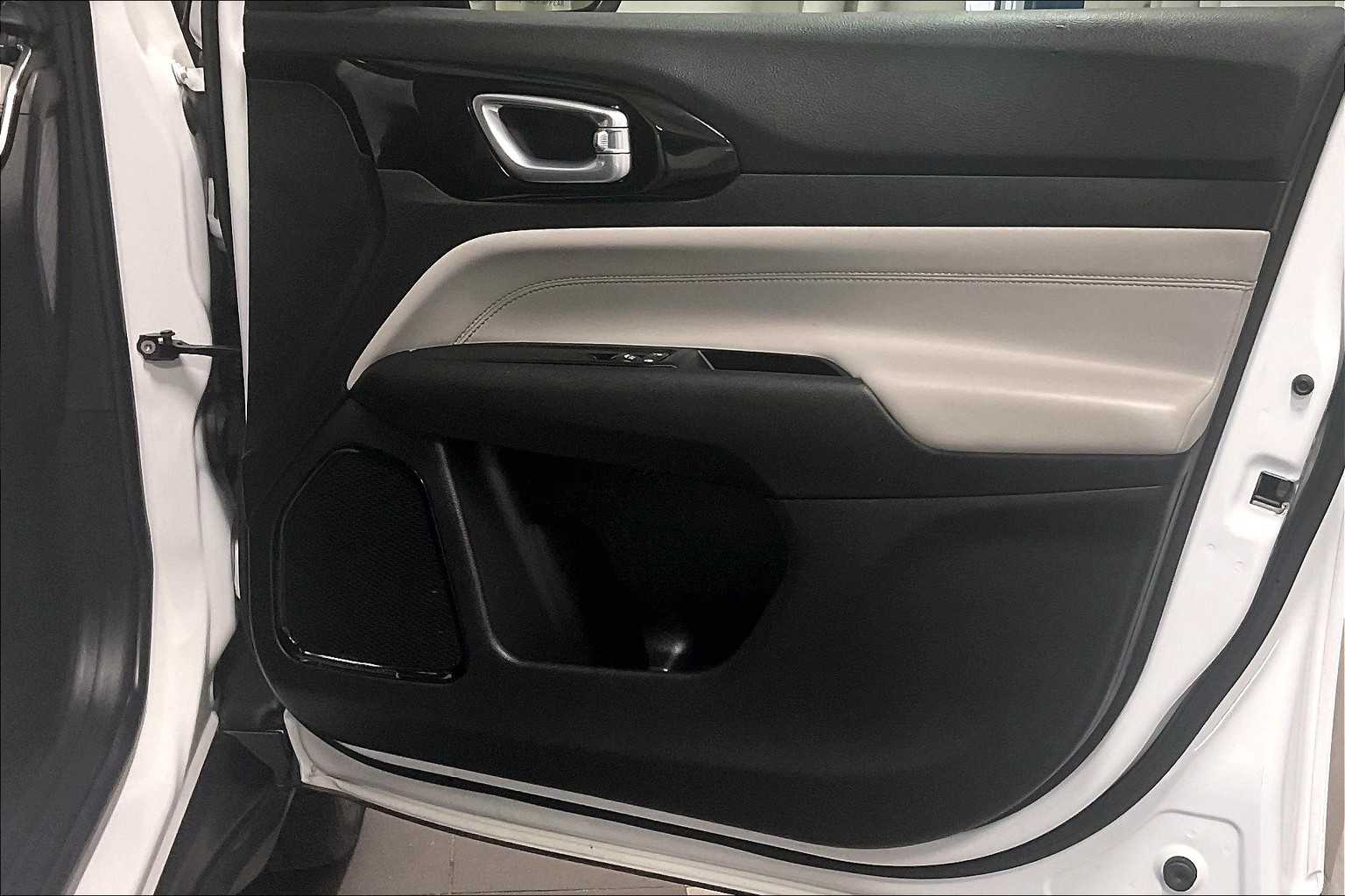 2023 Jeep Compass Limited - Photo 12
