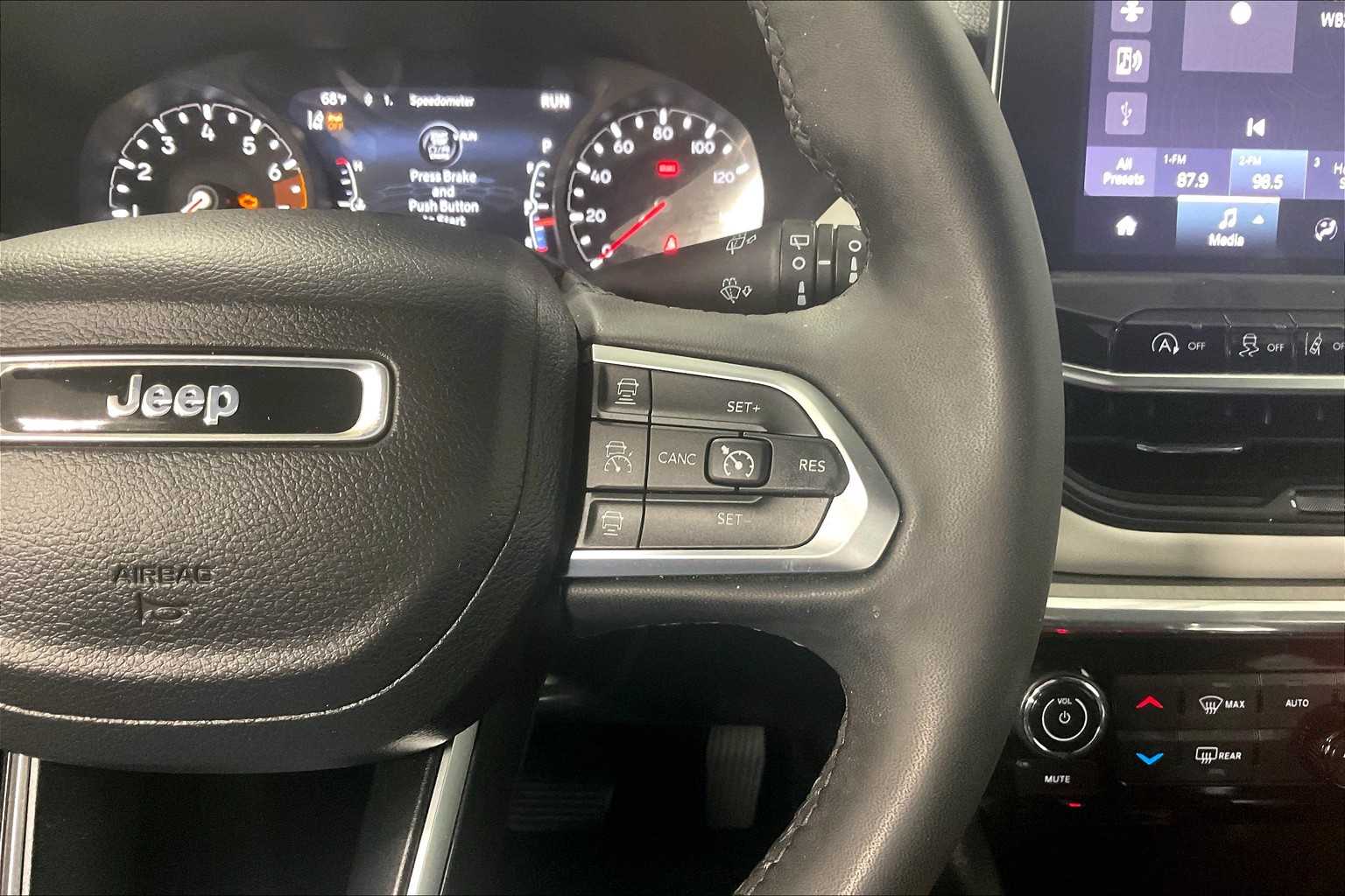 2023 Jeep Compass Limited - Photo 23