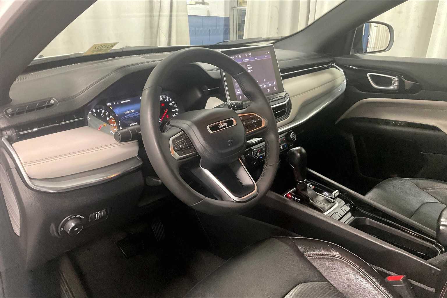 2023 Jeep Compass Limited - Photo 8
