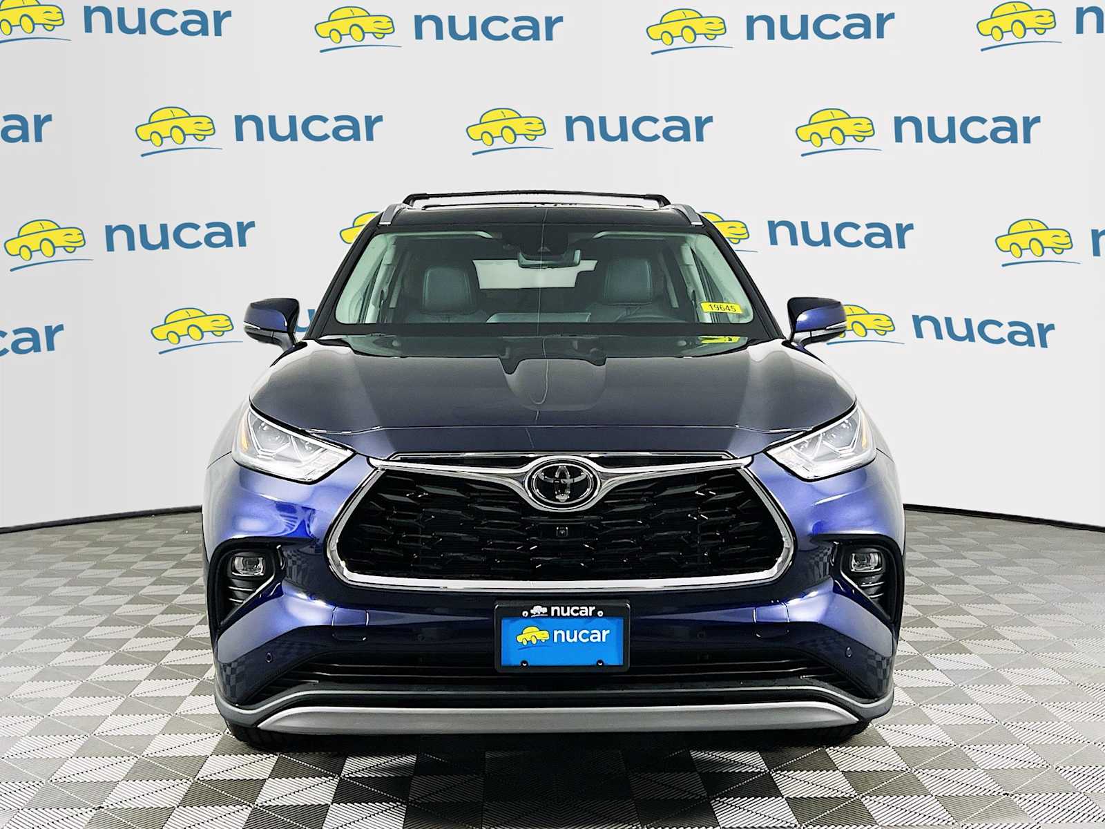 2025 Toyota Highlander Platinum - Photo 2