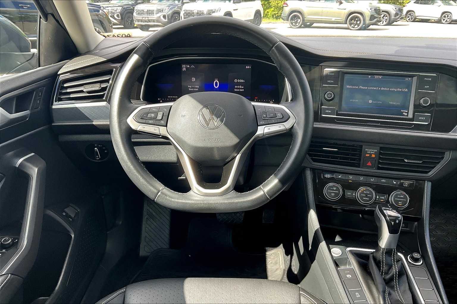 2022 Volkswagen Jetta SE - Photo 17