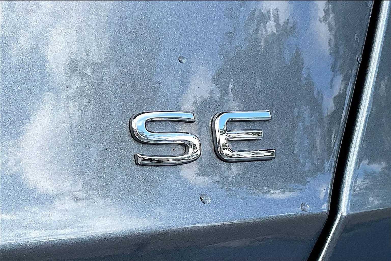 2022 Volkswagen Jetta SE - Photo 27