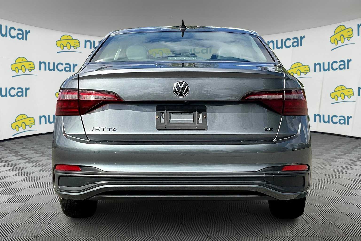 2022 Volkswagen Jetta SE - Photo 5