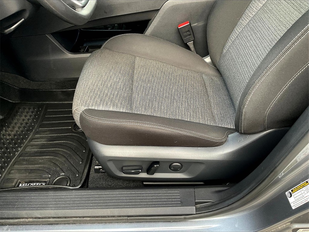 2022 Nissan Rogue SV - Photo 34