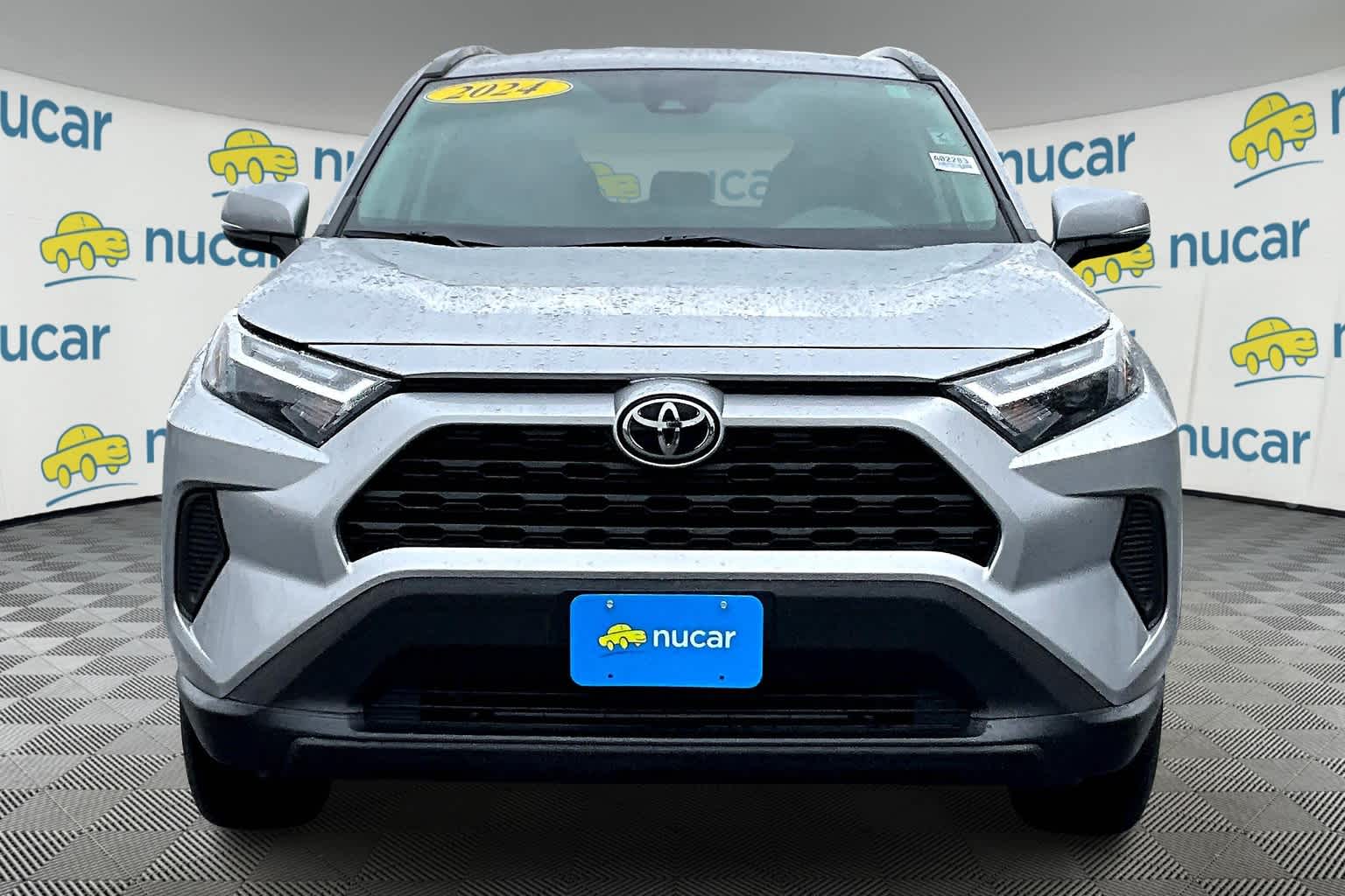 2024 Toyota RAV4 XLE - Photo 2