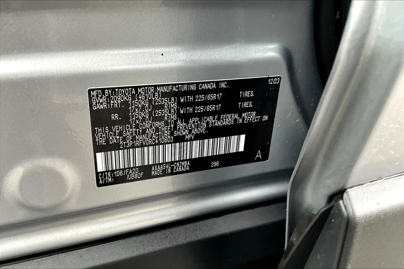 2024 Toyota RAV4 XLE - Photo 36