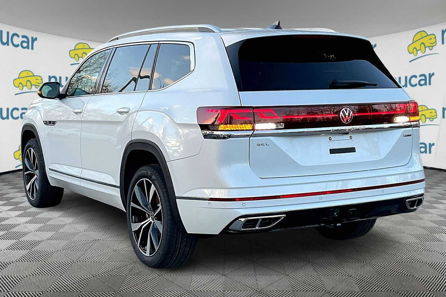 2025 Volkswagen Atlas 2.0T SEL Premium R-Line - Photo 5
