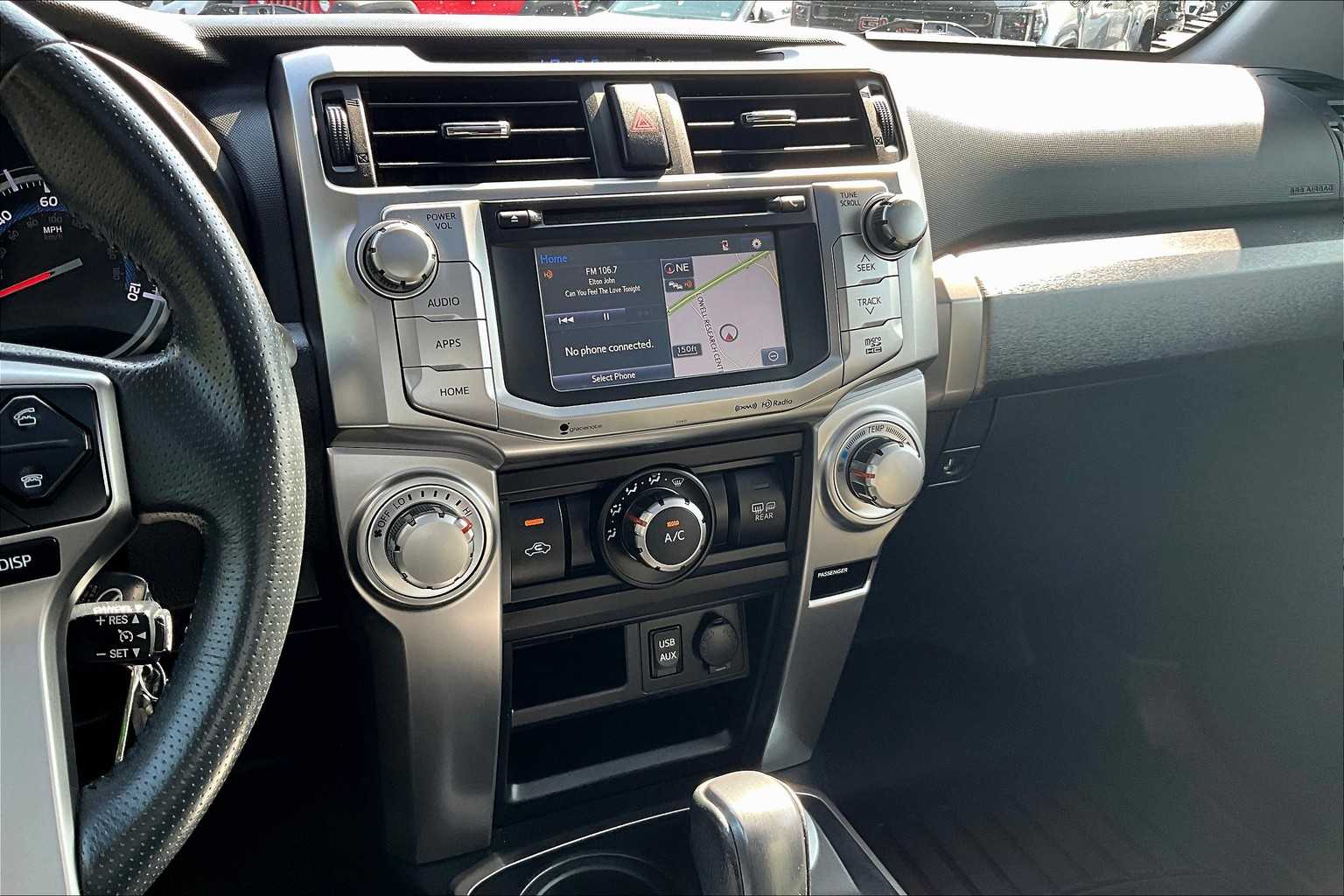 2019 Toyota 4Runner SR5 - Photo 17