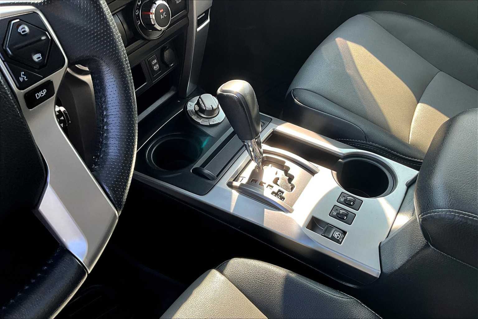 2019 Toyota 4Runner SR5 - Photo 19