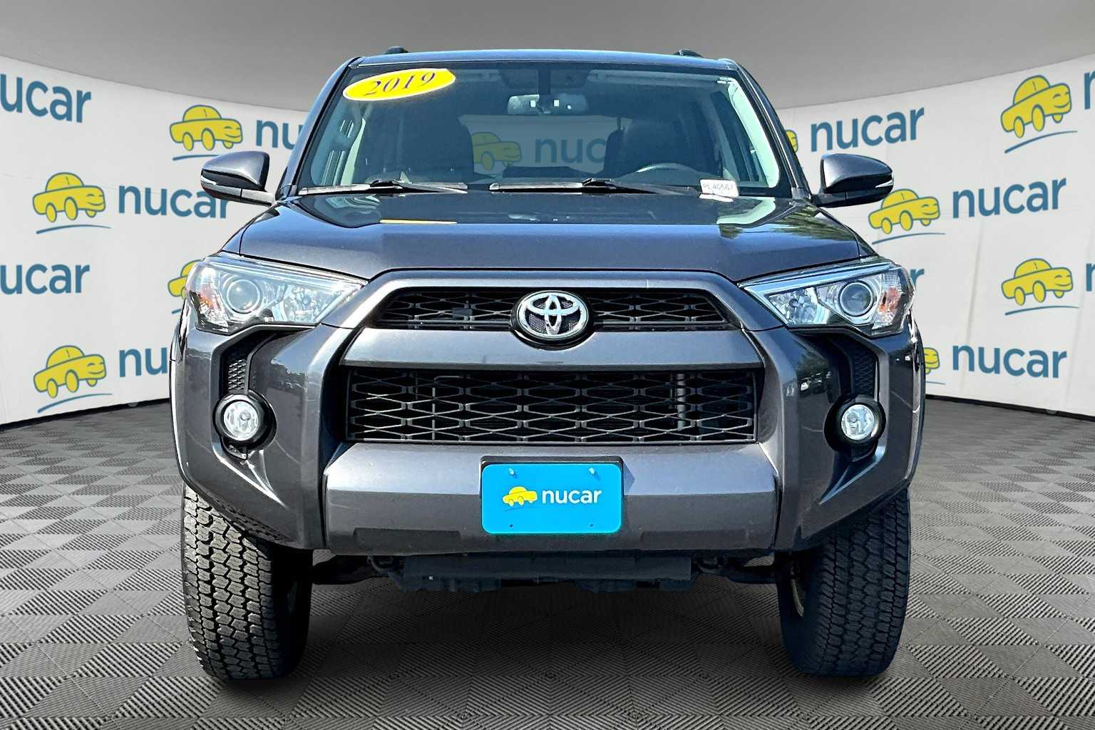 2019 Toyota 4Runner SR5 - Photo 2