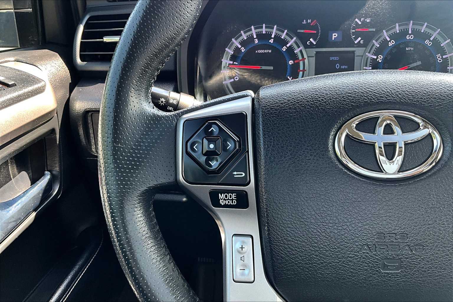 2019 Toyota 4Runner SR5 - Photo 23